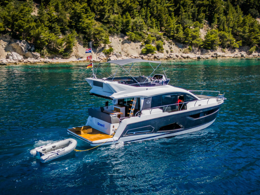 Motoryacht 