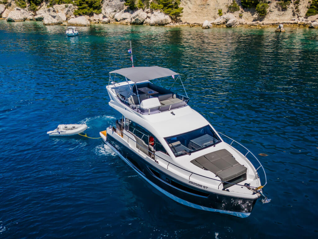 Motoryacht 