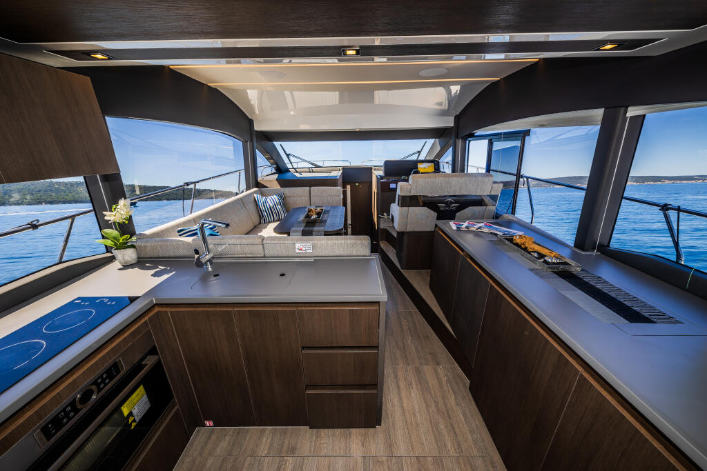 Motoryacht 