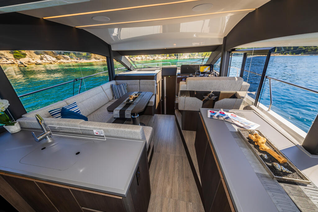 Motoryacht 