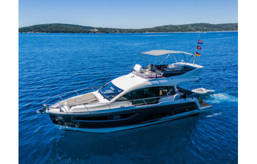 Motoryacht 