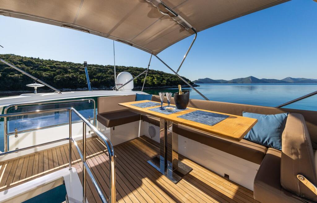 Motoryacht 