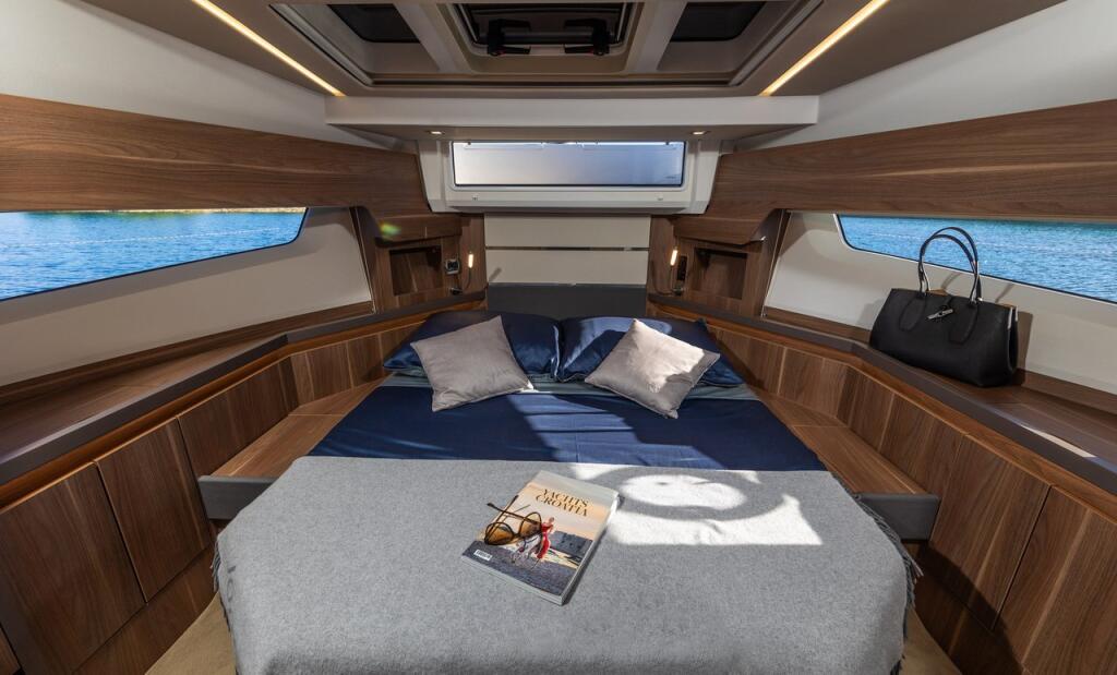 Motoryacht 