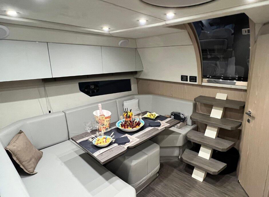 Motoryacht 