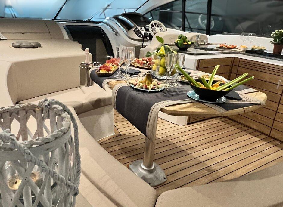 Motoryacht 