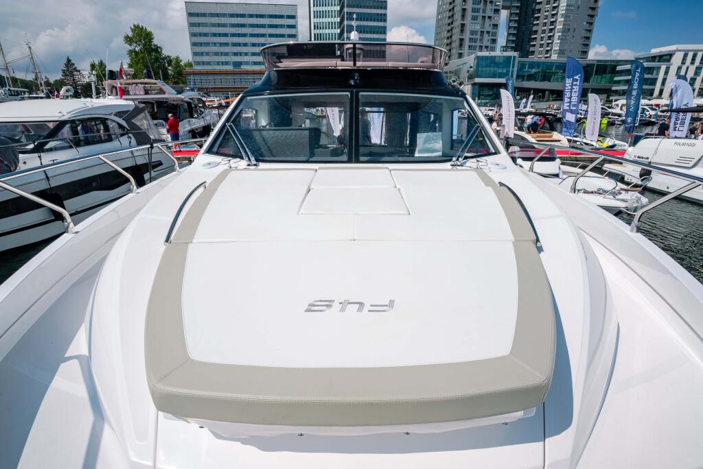 Motoryacht 