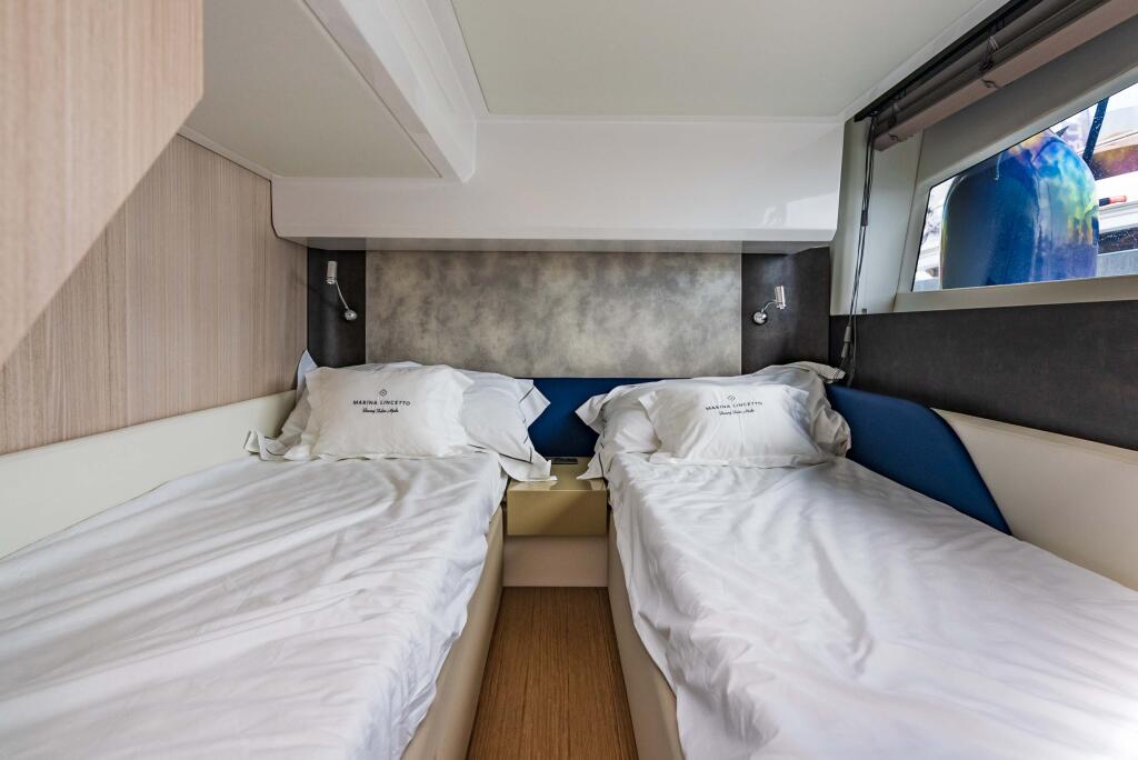 Motoryacht 