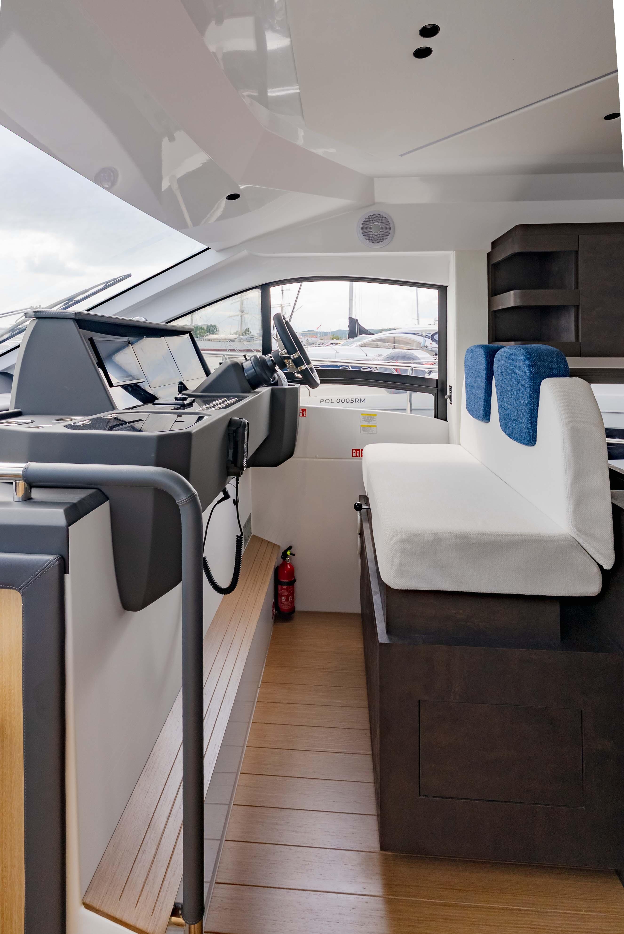 Motoryacht 