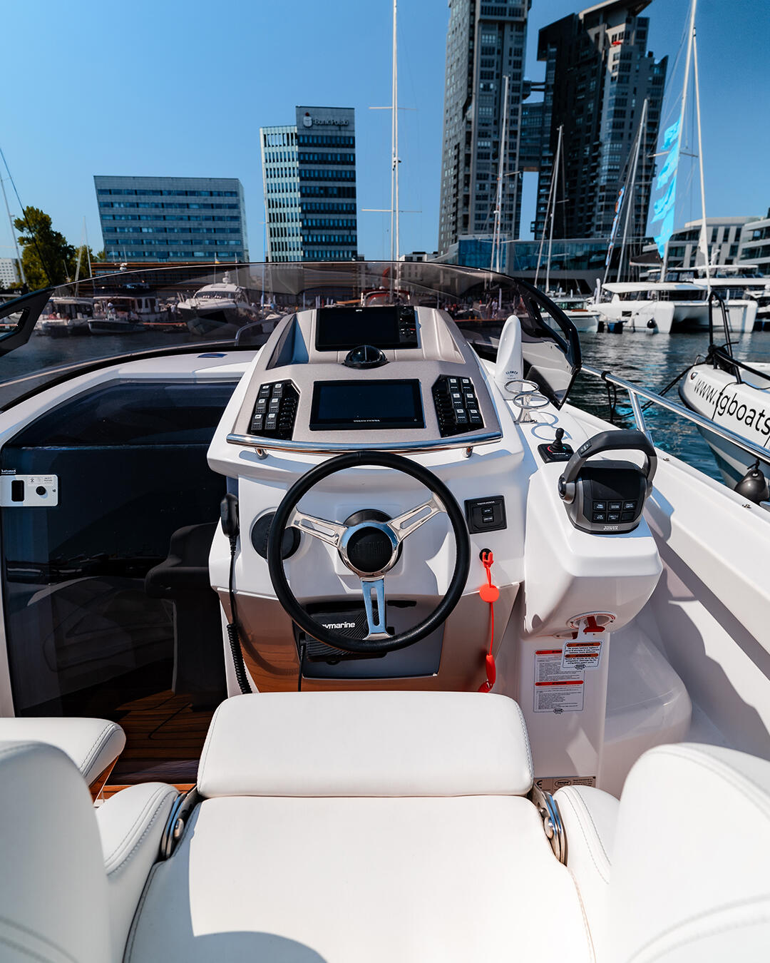 Motor boat 