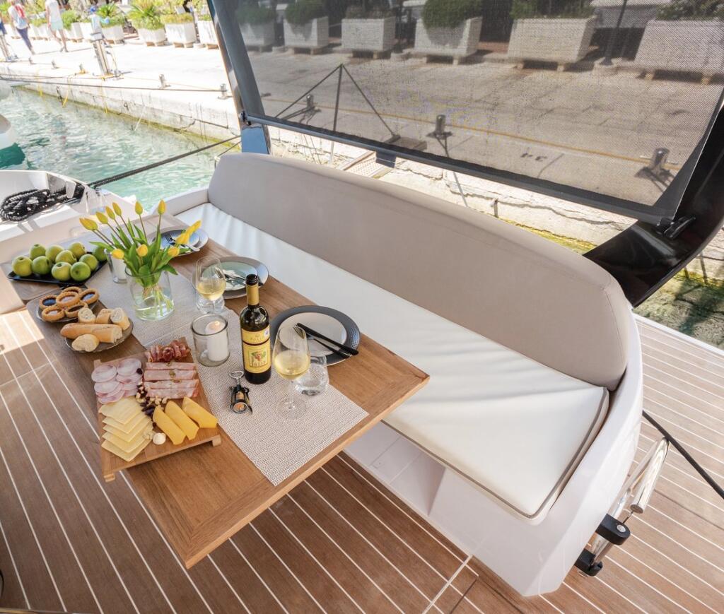 Motoryacht 
