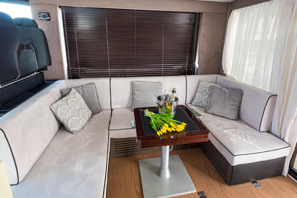 Motoryacht 