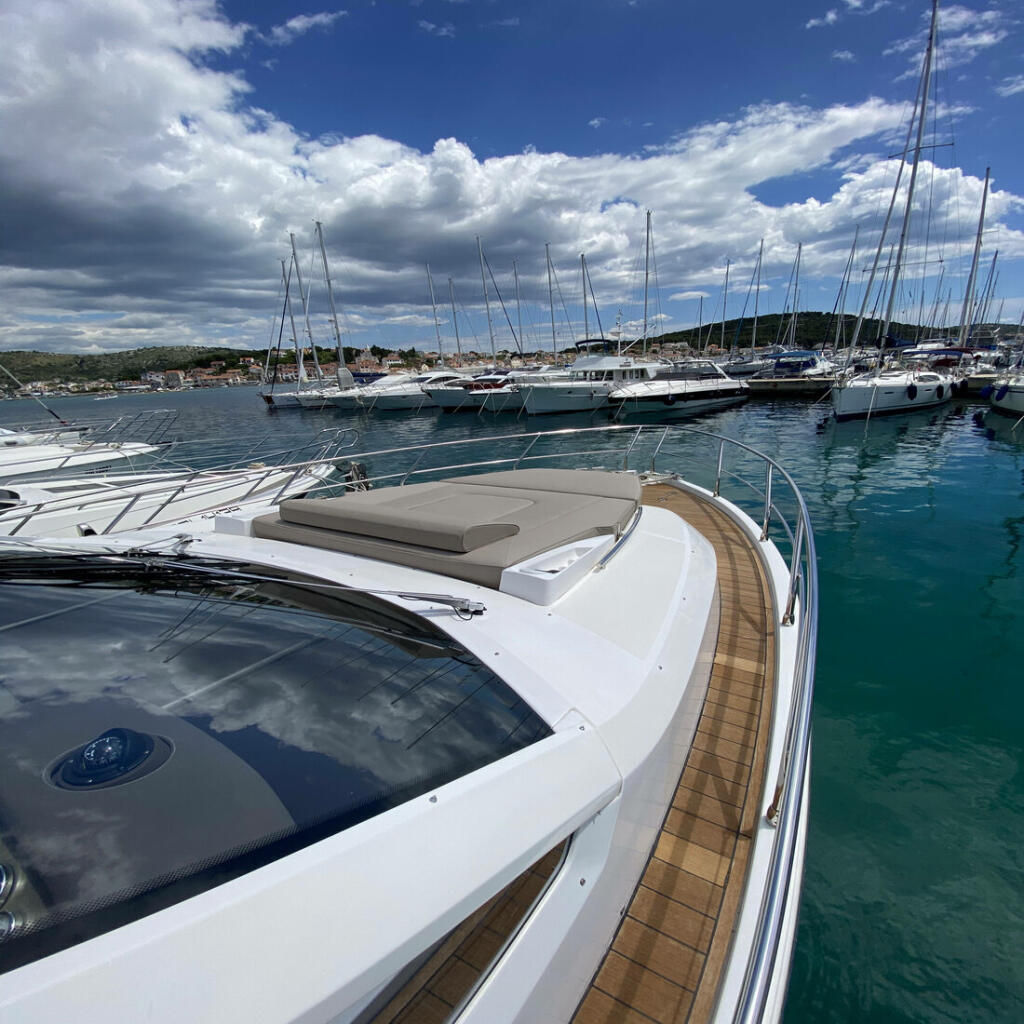 Motoryacht 