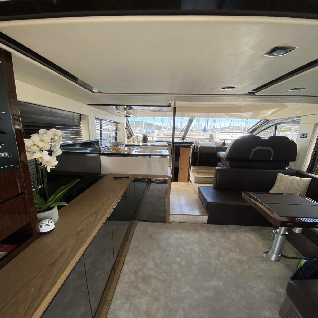 Motoryacht 