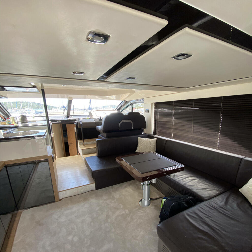 Motoryacht 