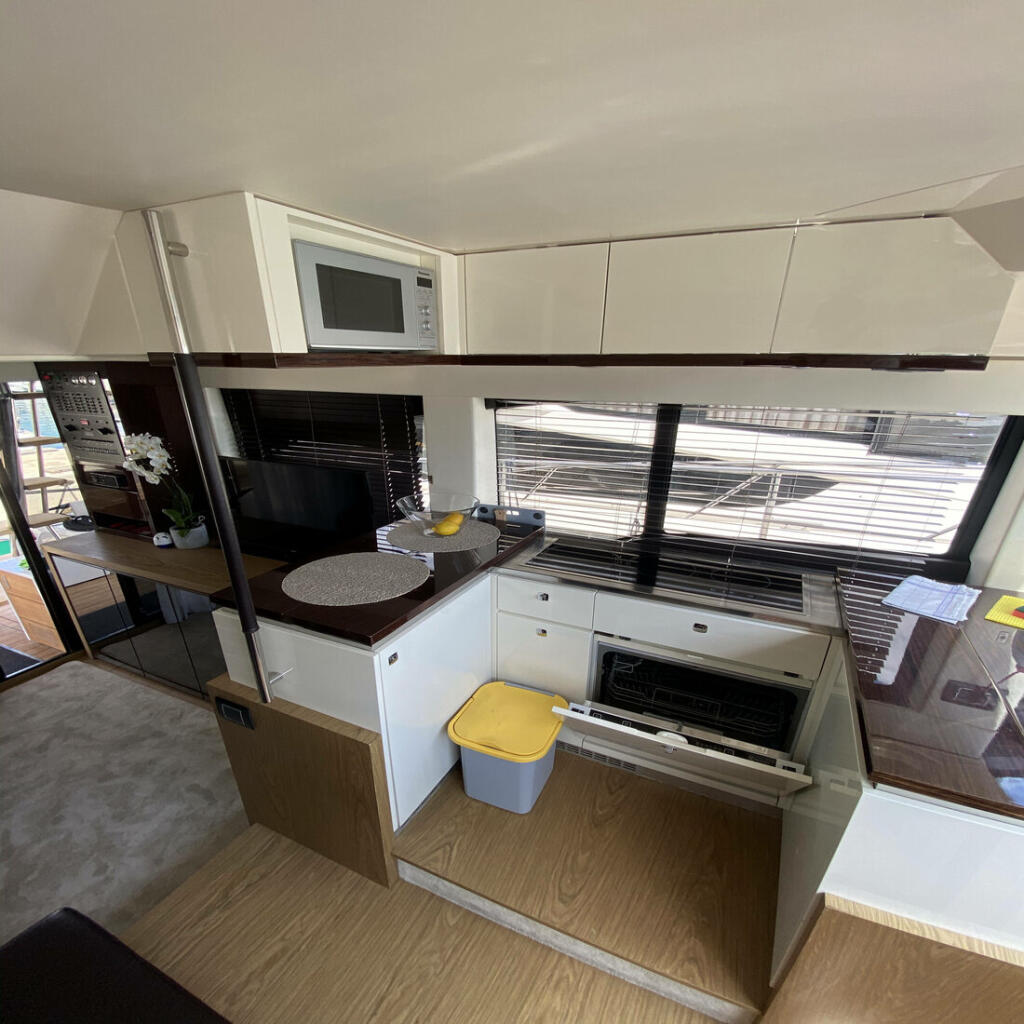 Motoryacht 
