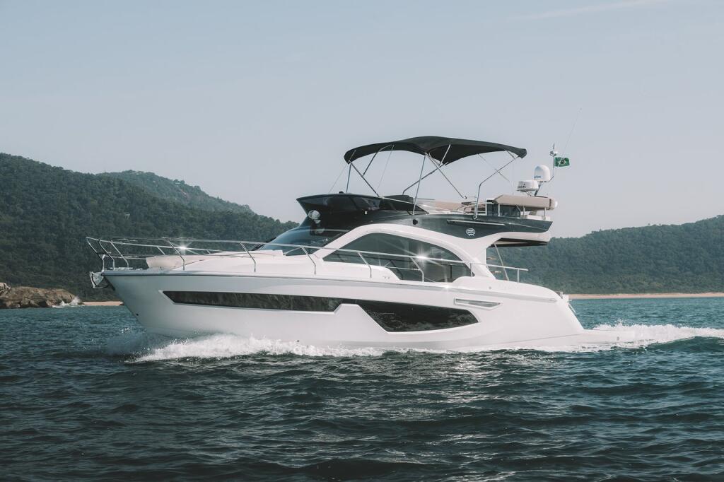 Motoryacht 
