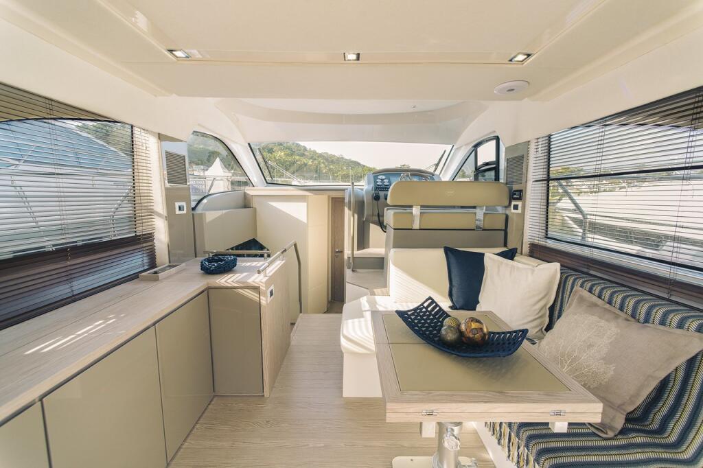 Motoryacht 