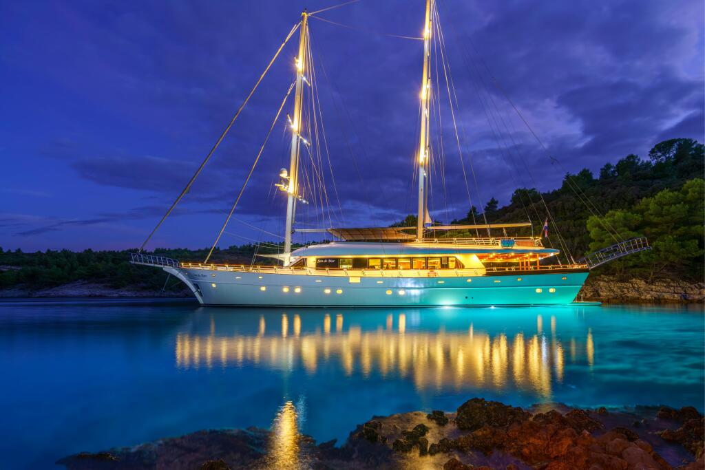 Gulet & Motor Sailer 