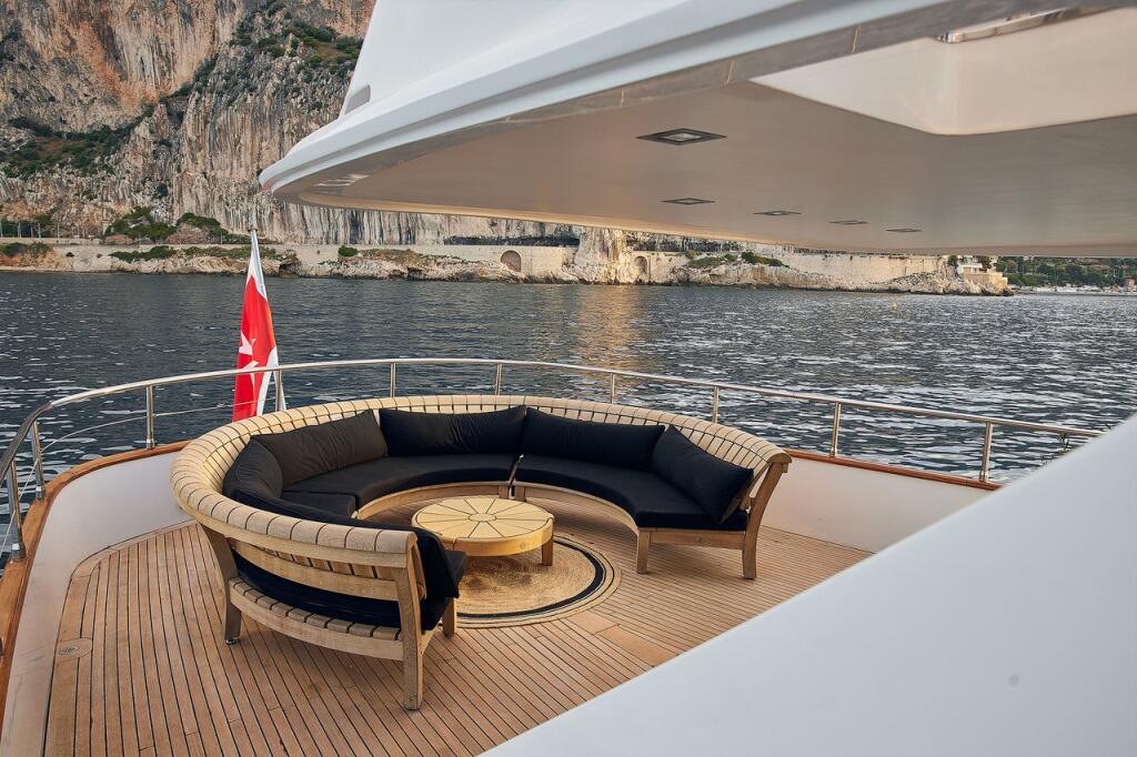 Luxury motor yacht 