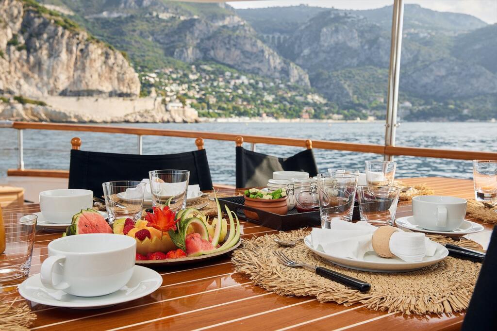 Luxury motor yacht 