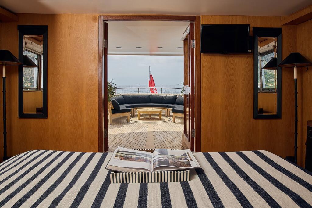 Luxury motor yacht 