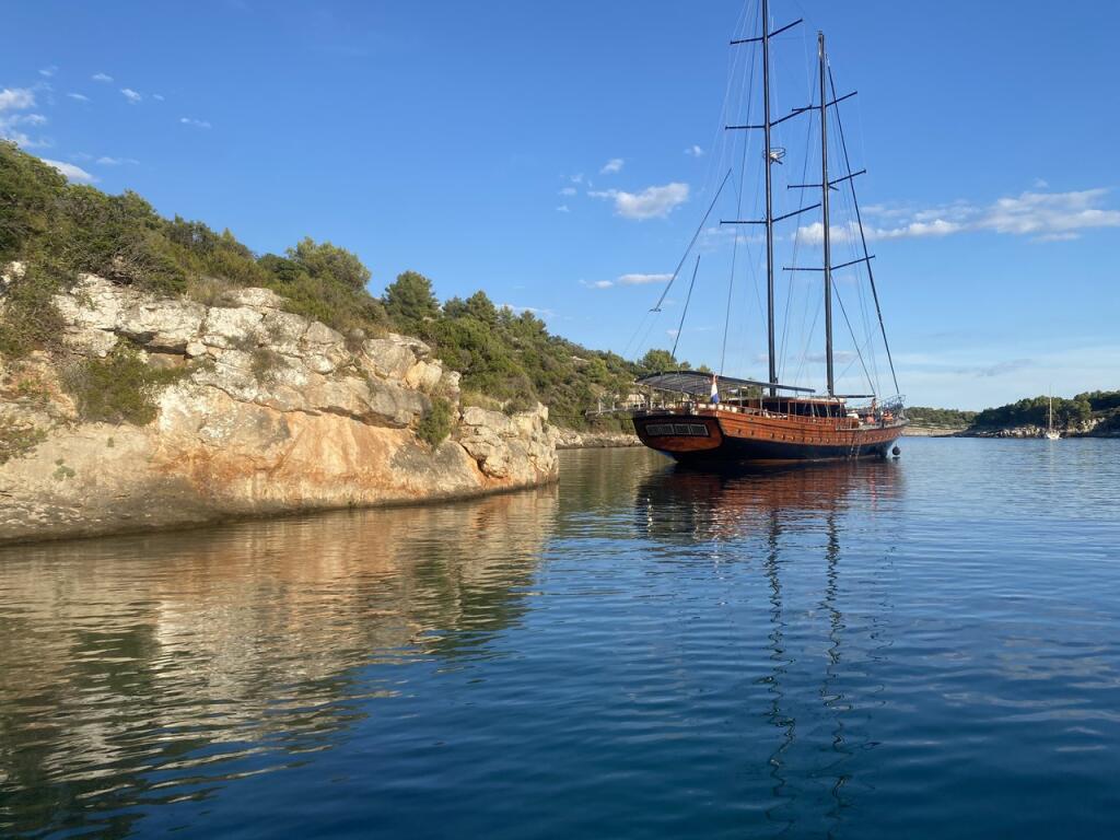 Gulet & Motorsailer 