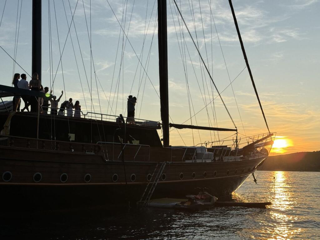 Gulet & Motorsailer 