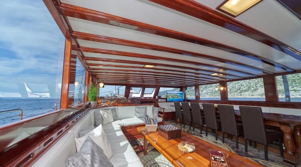 Gulet & Motorsailer 
