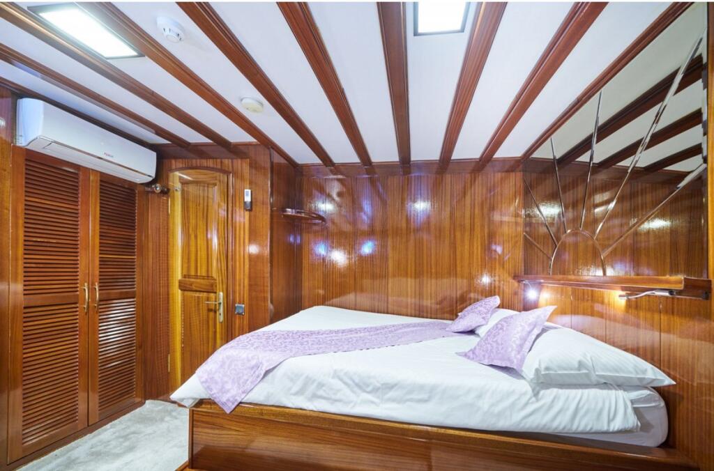 Gulet & Motorsailer 