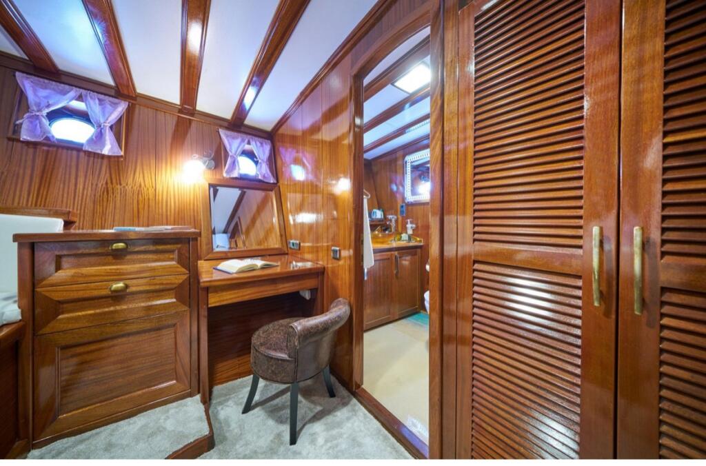 Gulet & Motorsailer 