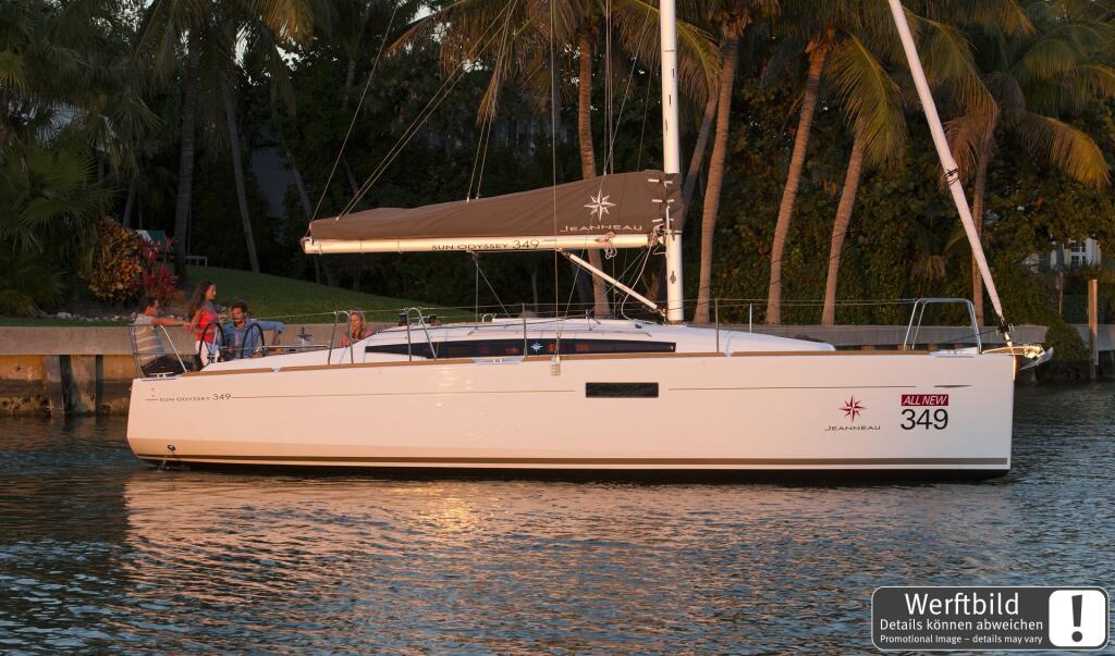 Sailing yacht 