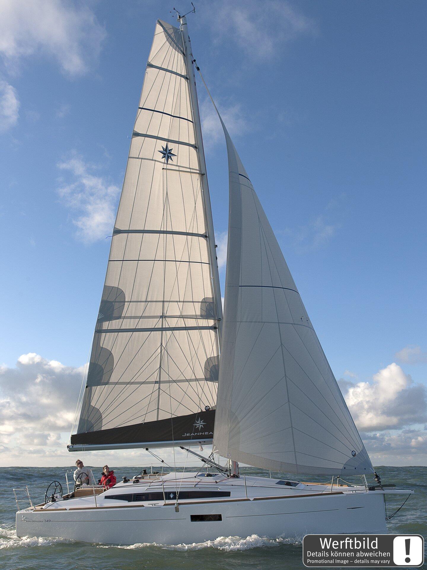 Sailing yacht 