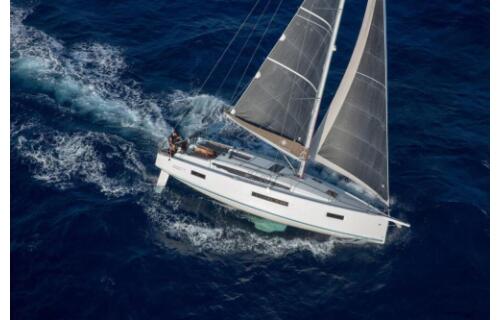 Sun Odyssey 410 Under Pressure