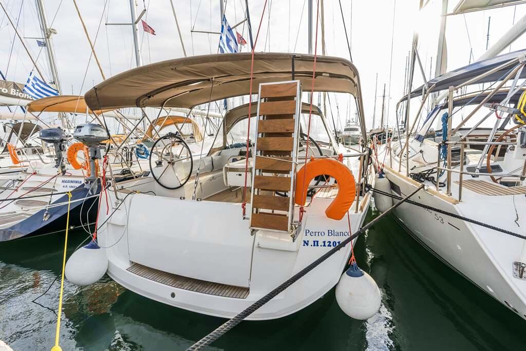 Sun Odyssey 519 Perro Blanco