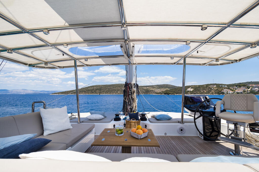 Catamaran 