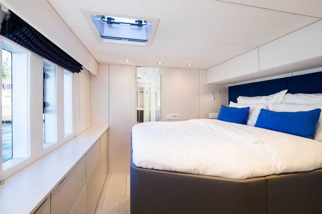 Catamaran 
