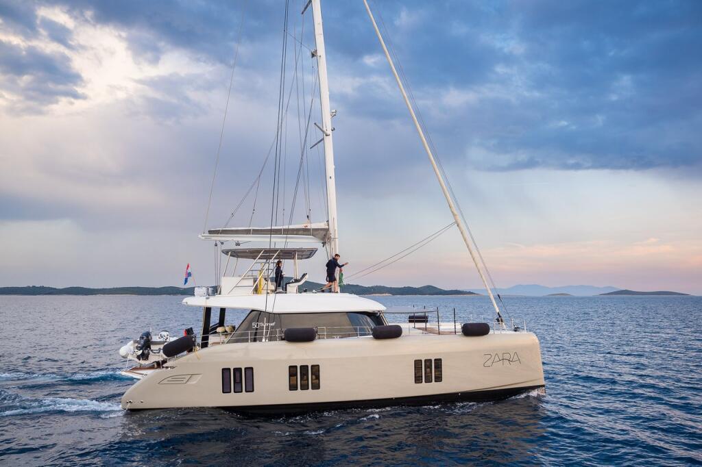 Catamaran 