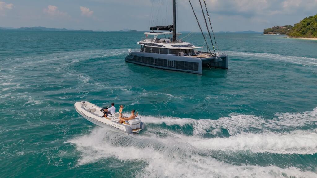 Catamaran 