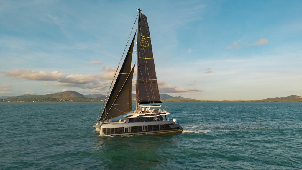 Catamaran 