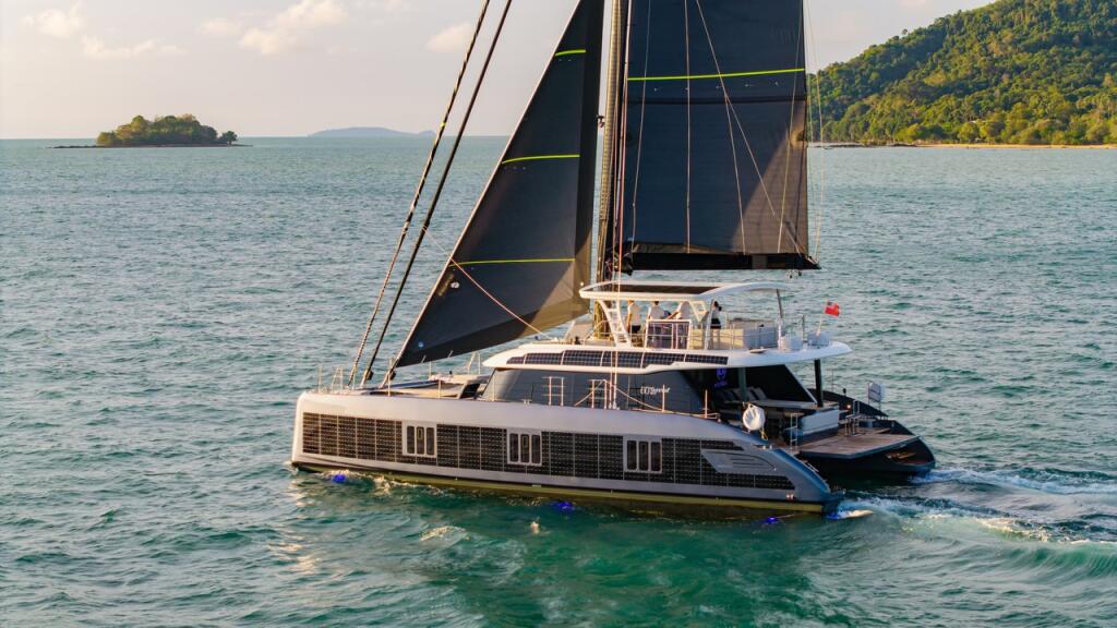 Catamaran 