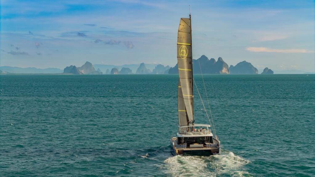 Catamaran 