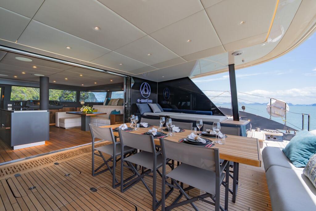 Catamaran 