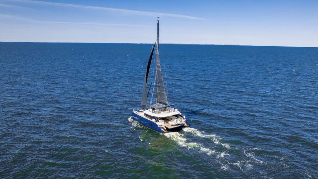 Catamaran 
