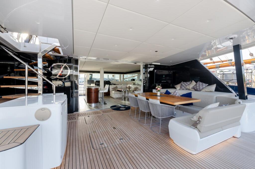 Catamaran 