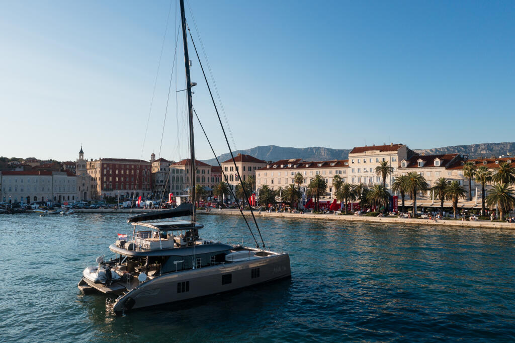 Catamaran 