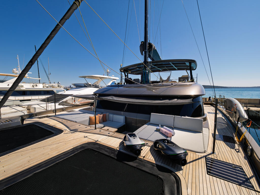 Catamaran 