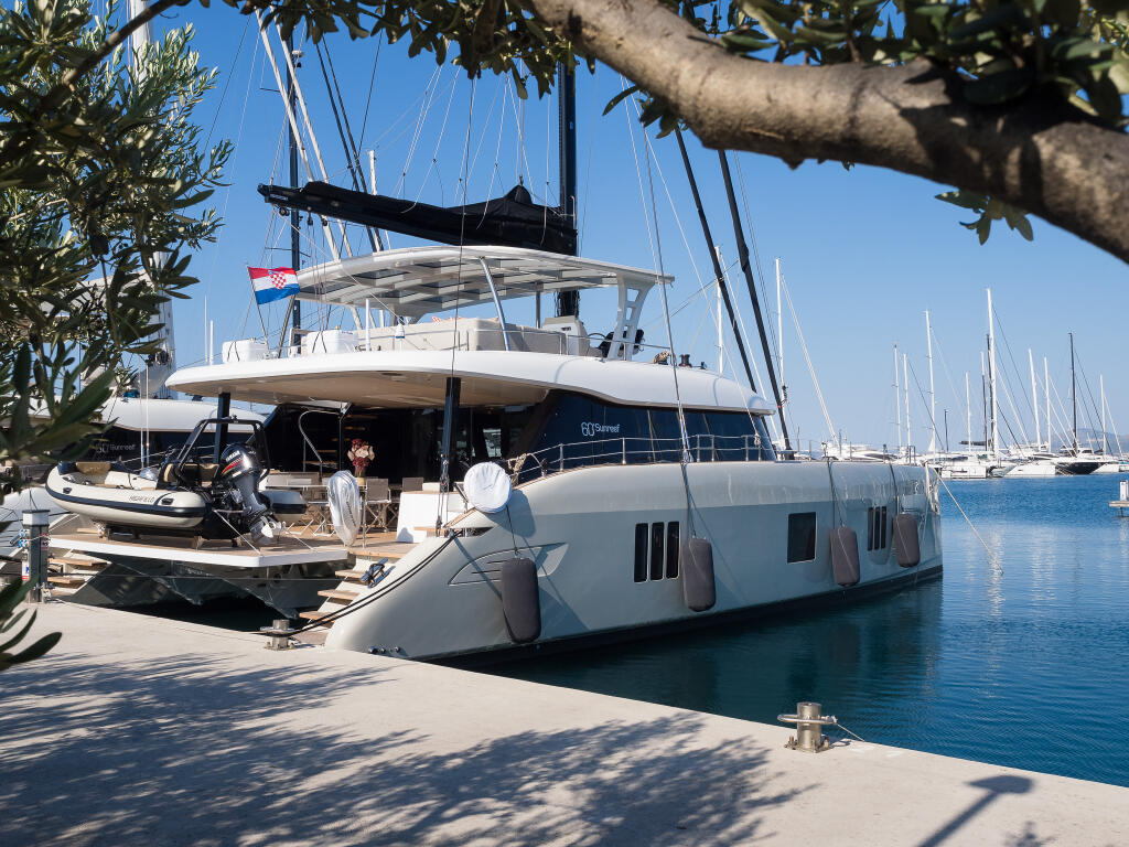 Catamaran 
