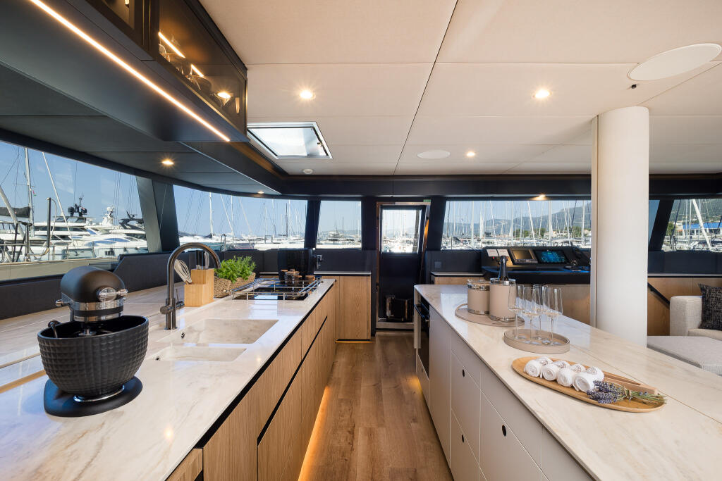 Catamaran 