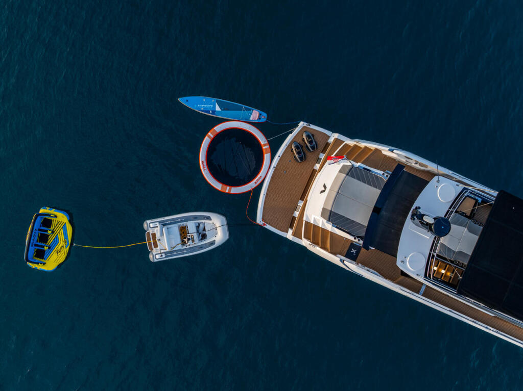 Motoryacht 