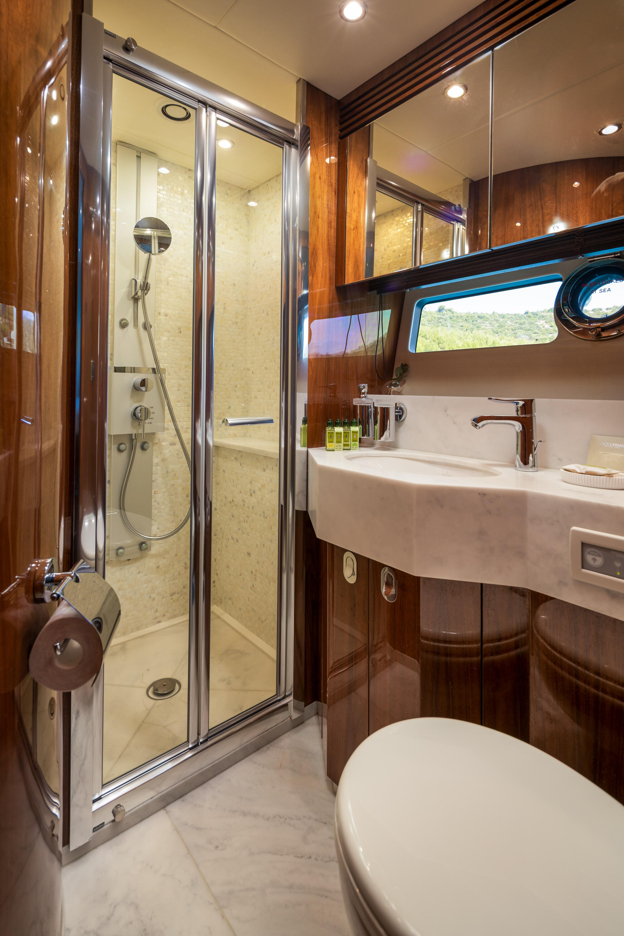 Motoryacht 